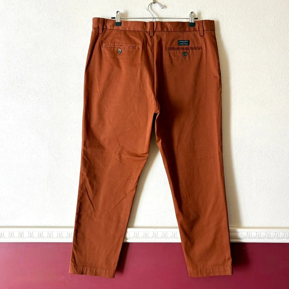 Banana Republic Mason Athletic Tapered Fit Chinos Burnt Sienna Orange 36x30 Mens